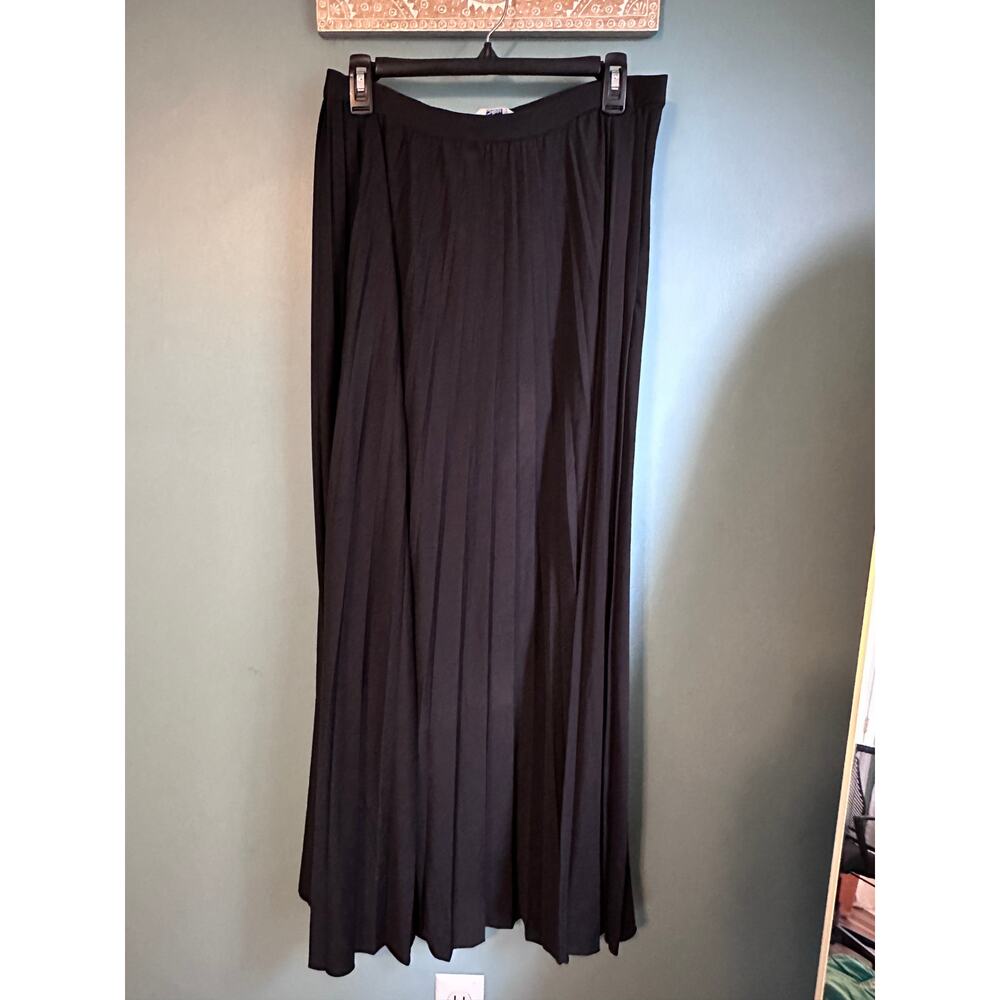 Vintage 1960s Sears Black Pleated Midi Skirt